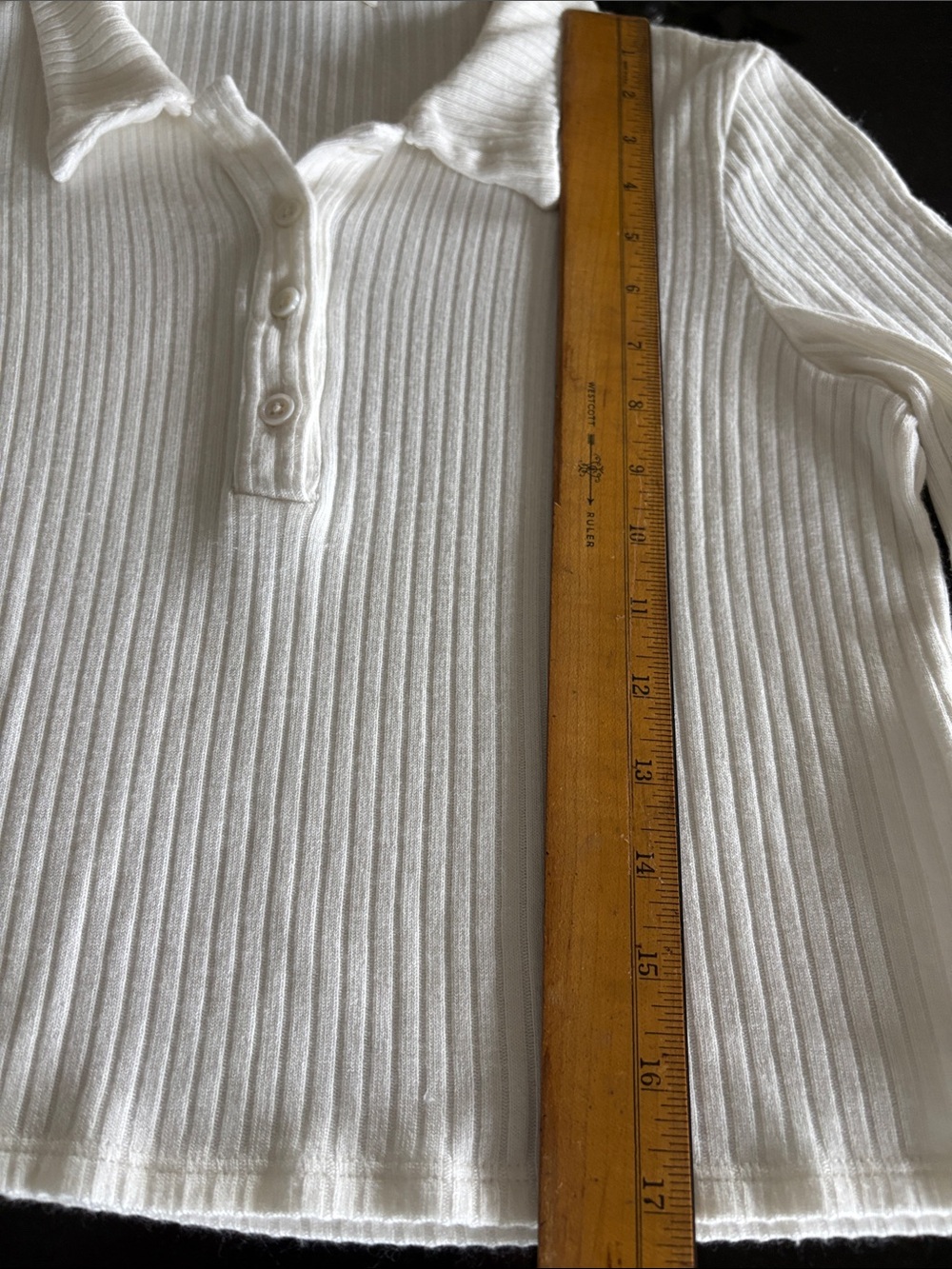 Reformation Jeans White Ribbed Knit Short Sleeve Polo Top - Size L - Picture 8 of 9